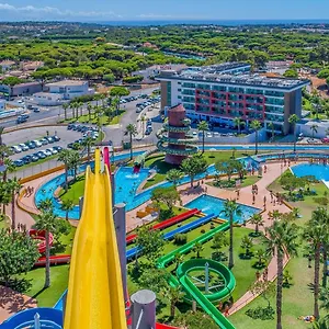 Отель Aquashow Park, Картейра